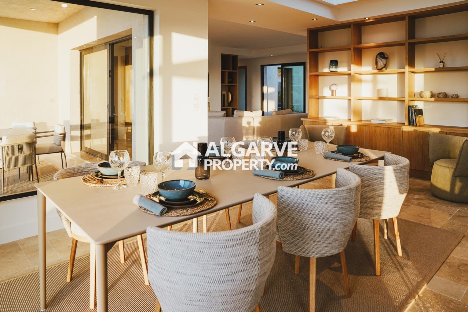 4 bedrooms Villa in Montenegro, Portugal No. 234800