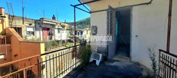 Дом с 1 спальней в Казамарчано, Италия № 329344 5