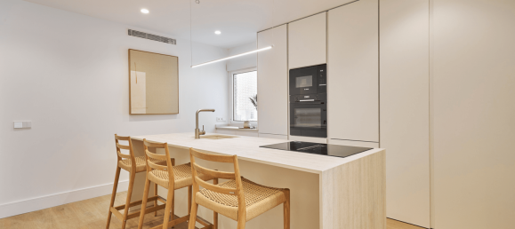 3 bedrooms Apartment in Madrid, Spain No. 125828 6