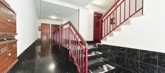 3 bedrooms Apartment in Vitoria-Gasteiz, Spain No. 155583 26