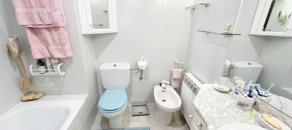 3 bedrooms Apartment in Vitoria-Gasteiz, Spain No. 155583 23