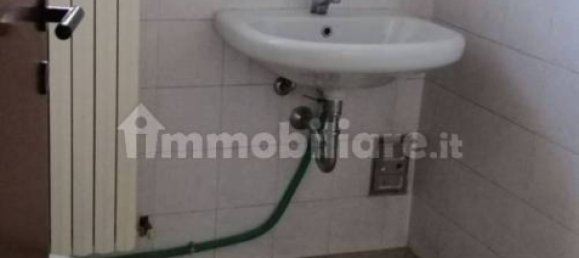 Imóvel comercial de 2 divisões em Desio, Italy N.º 103322 5