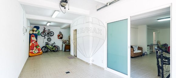 4 bedrooms Villa in Sintra, Portugal No. 53200 21