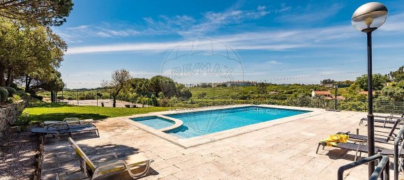 4 bedrooms Villa in Sintra, Portugal No. 53200 2