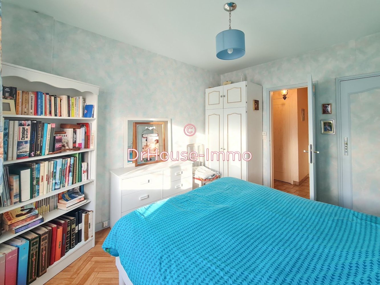 4 bedrooms House in Mettray, France No. 48232