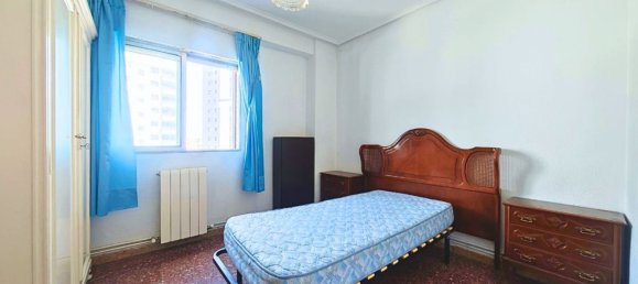 Apartamento de 3 dormitorios en Zaragoza, Spain No. 163283 30