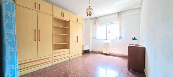 Apartamento de 3 dormitorios en Zaragoza, Spain No. 163283 38