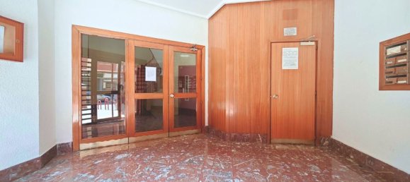 Apartamento de 3 dormitorios en Zaragoza, Spain No. 163283 47