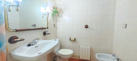 Apartamento de 3 dormitorios en Zaragoza, Spain No. 163283 33
