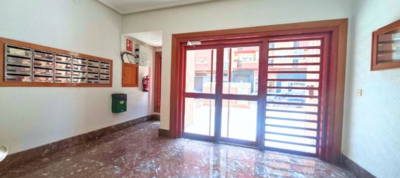 Apartamento de 3 dormitorios en Zaragoza, Spain No. 163283 48