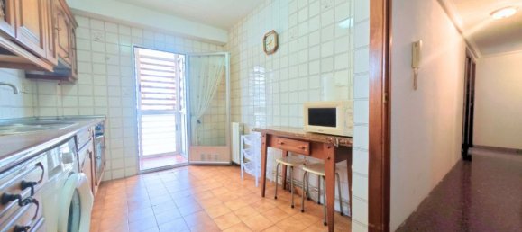 Apartamento de 3 dormitorios en Zaragoza, Spain No. 163283 3