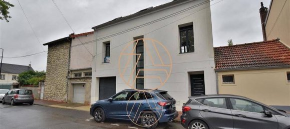 4 bedrooms Villa in Saint-Maur-des-Fosses, France No. 161635 10