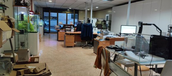  عقار تجاري في Horta-Guinardo, Spain 225متر مربع رقم 165762 3