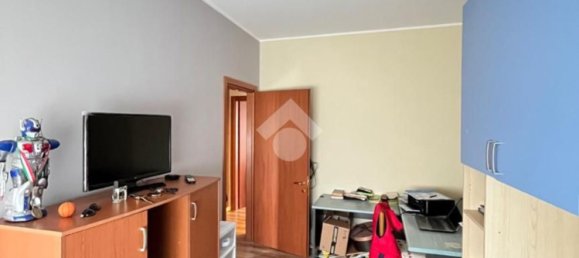4 rooms House in Valeggio sul Mincio, Italy No. 60575 32