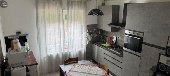 4 rooms House in Valeggio sul Mincio, Italy No. 60575 3