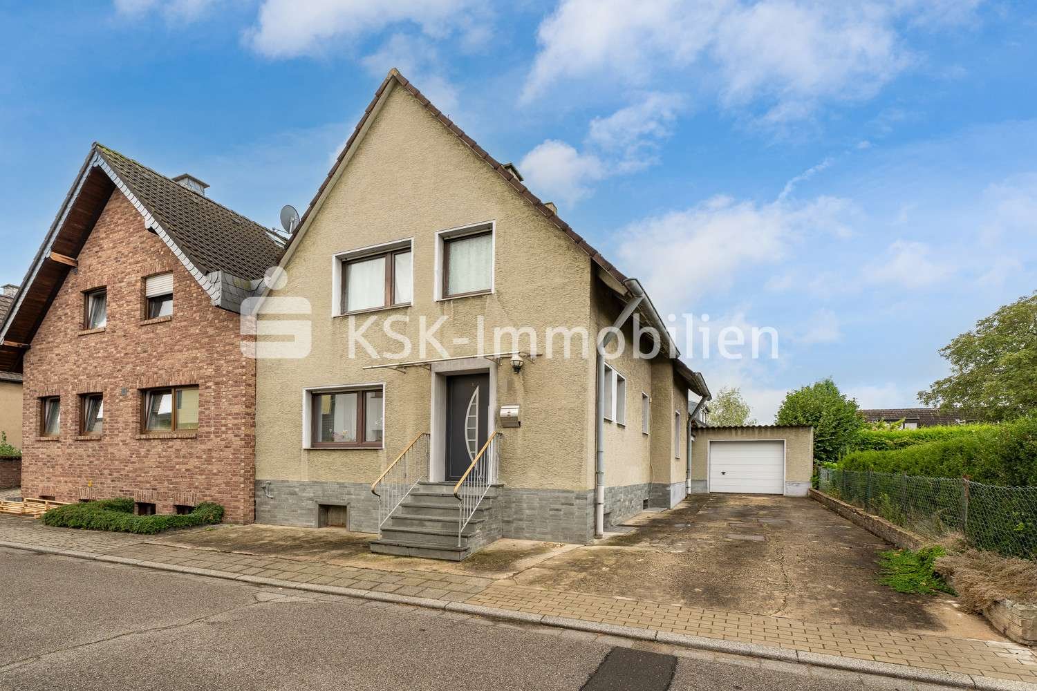 2 bedrooms Townhouse in Rhein-Erft, Germany No. 189460