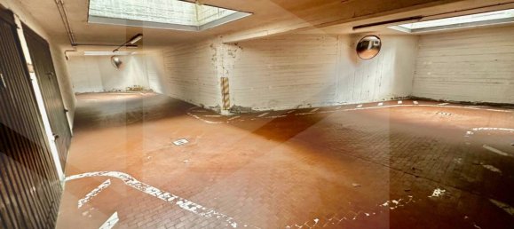 5 rooms Apartment in Bologna, Italy No. 18919 28