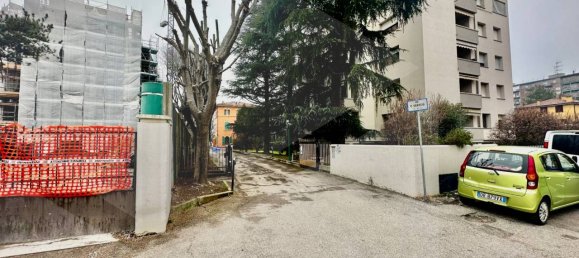 5 rooms Apartment in Bologna, Italy No. 18919 45