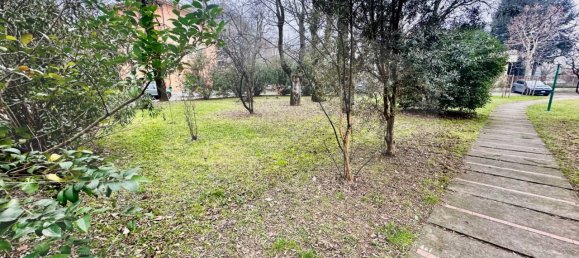 5 rooms Apartment in Bologna, Italy No. 18919 40