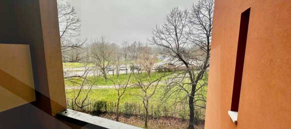 5 rooms Apartment in Bologna, Italy No. 18919 4