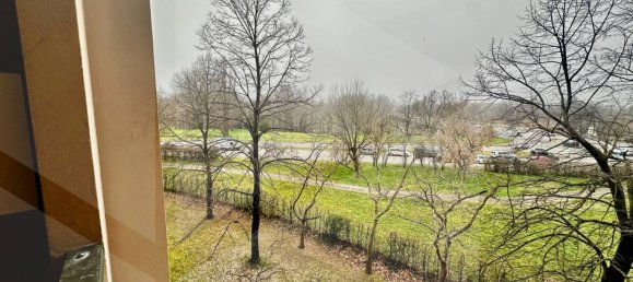 5 rooms Apartment in Bologna, Italy No. 18919 5