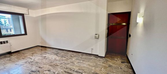 5 rooms Apartment in Bologna, Italy No. 18919 8