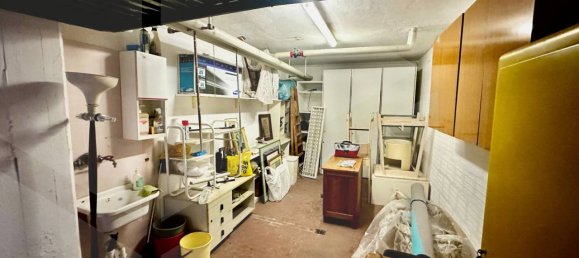 5 rooms Apartment in Bologna, Italy No. 18919 30