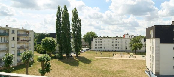 Apartamento de 2 dormitorios en Villers-Cotterets, France No. 91074 8