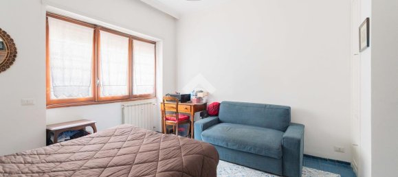 Квартира с 2 комнатами в Рим, Италия № 161099 22