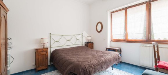 Квартира с 2 комнатами в Рим, Италия № 161099 23