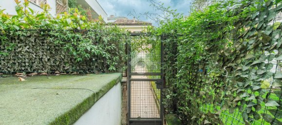 Квартира с 2 комнатами в Рим, Италия № 161099 30