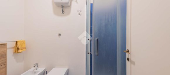 Квартира с 2 комнатами в Рим, Италия № 161099 28