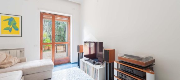 Квартира с 2 комнатами в Рим, Италия № 161099 11