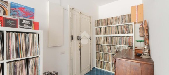 Квартира с 2 комнатами в Рим, Италия № 161099 8