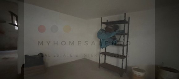 Дом с 8 комнатами в Miggiano, Италия № 157744 31