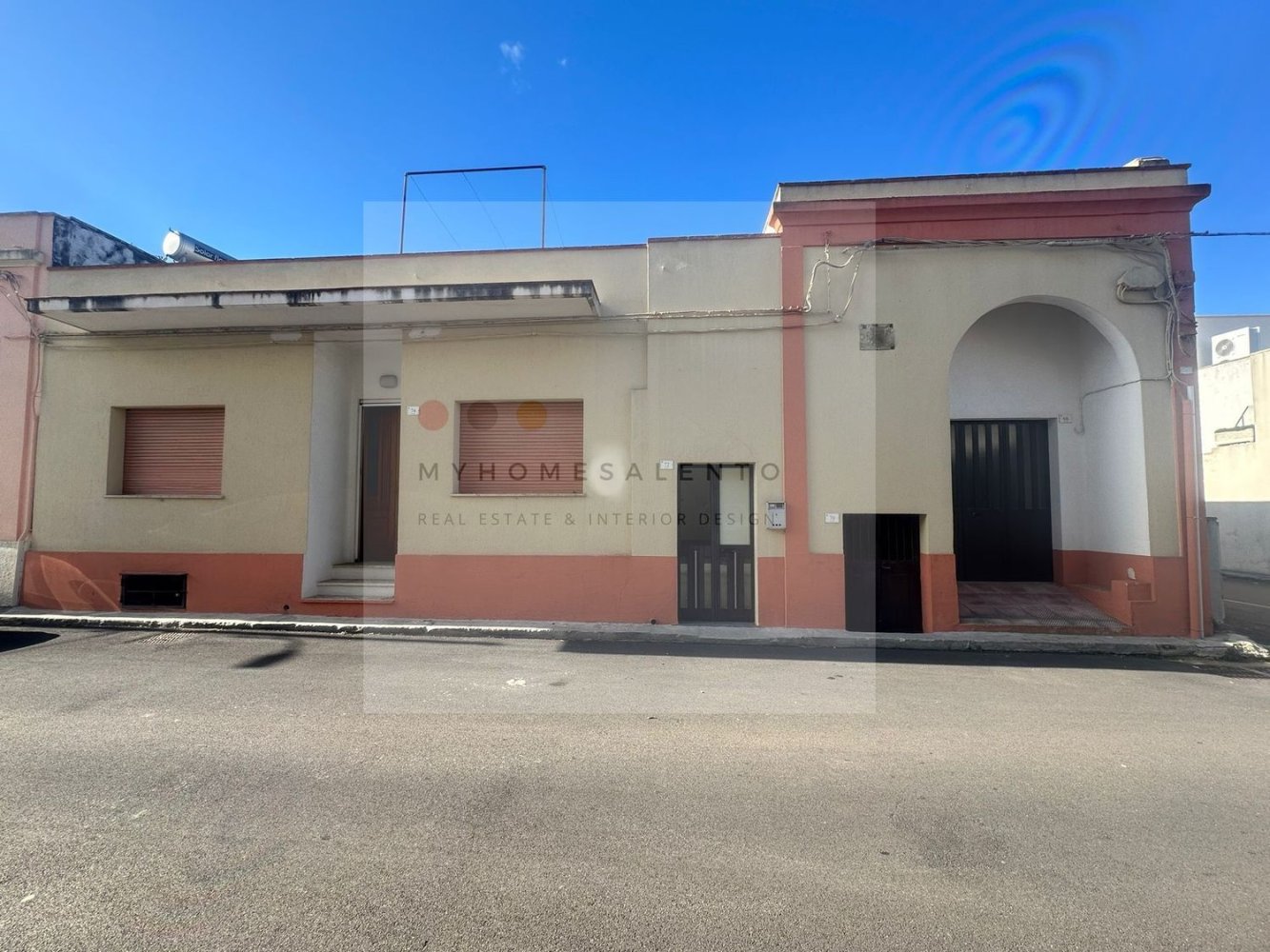 8 rooms House in Miggiano, Italy No. 157744