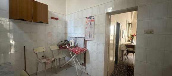 Дом с 8 комнатами в Miggiano, Италия № 157744 23