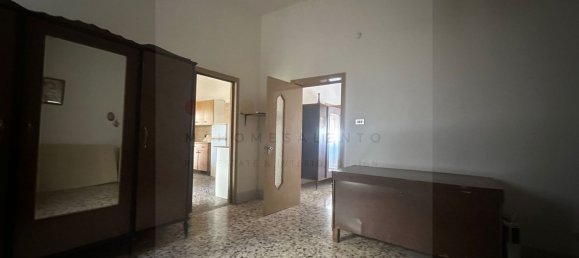 Дом с 8 комнатами в Miggiano, Италия № 157744 6