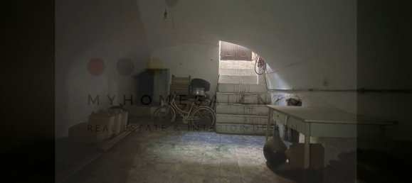 Дом с 8 комнатами в Miggiano, Италия № 157744 32