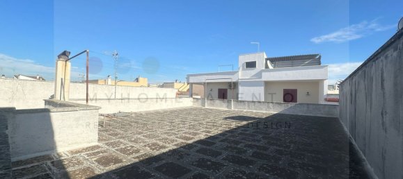 Дом с 8 комнатами в Miggiano, Италия № 157744 18