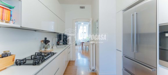 Apartamento de 4 habitaciónes en Milan, Italy No. 286576 46