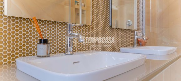 Apartamento de 4 habitaciónes en Milan, Italy No. 286576 16