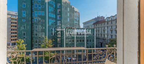 Apartamento de 4 habitaciónes en Milan, Italy No. 286576 25