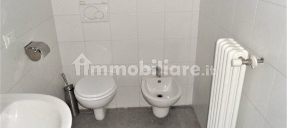 Коммерческая недвижимость с 1 комнатой в Марьяно Коменсе, Италия № 237532 3