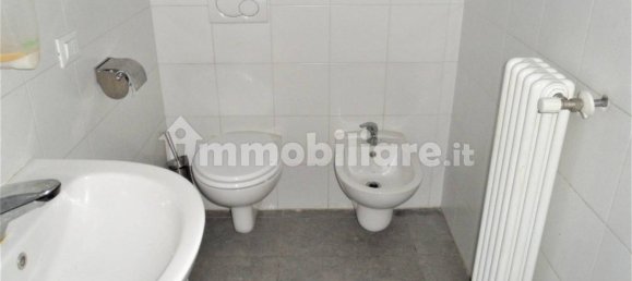 Коммерческая недвижимость с 1 комнатой в Марьяно Коменсе, Италия № 237532 4