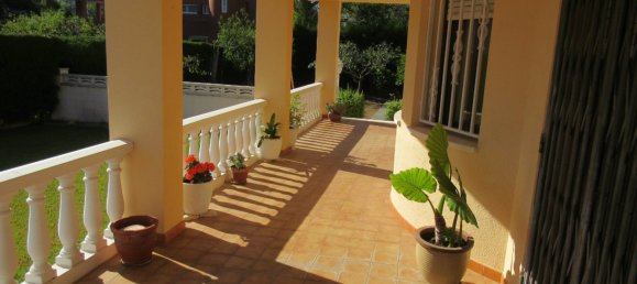 Casa de 4 dormitorios en Coma-Ruga, Spain No. 352 4