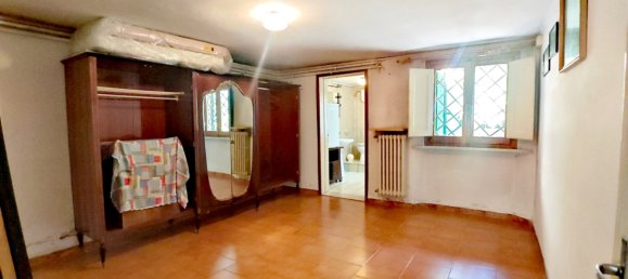 3 bedrooms House in Empoli, Italy No. 309514 37