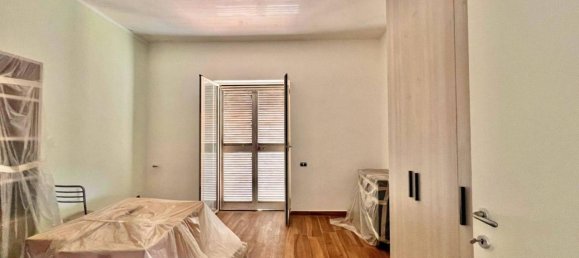 6-Zimmer Villa in Pozzuoli, Italy, Nr. 30625 50