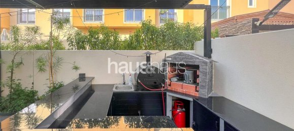 Moradia em banda T4 em Dubai Land, UAE N.º 99326 18