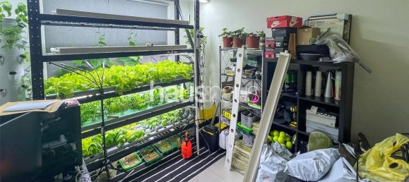 Moradia em banda T4 em Dubai Land, UAE N.º 99326 8